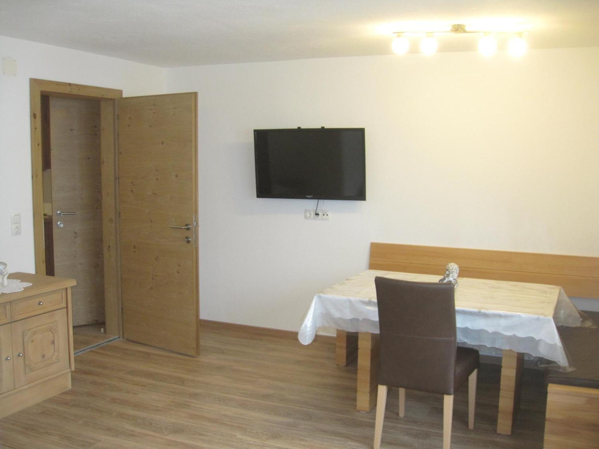 Haus Schennach Mayrhofen Quarto foto